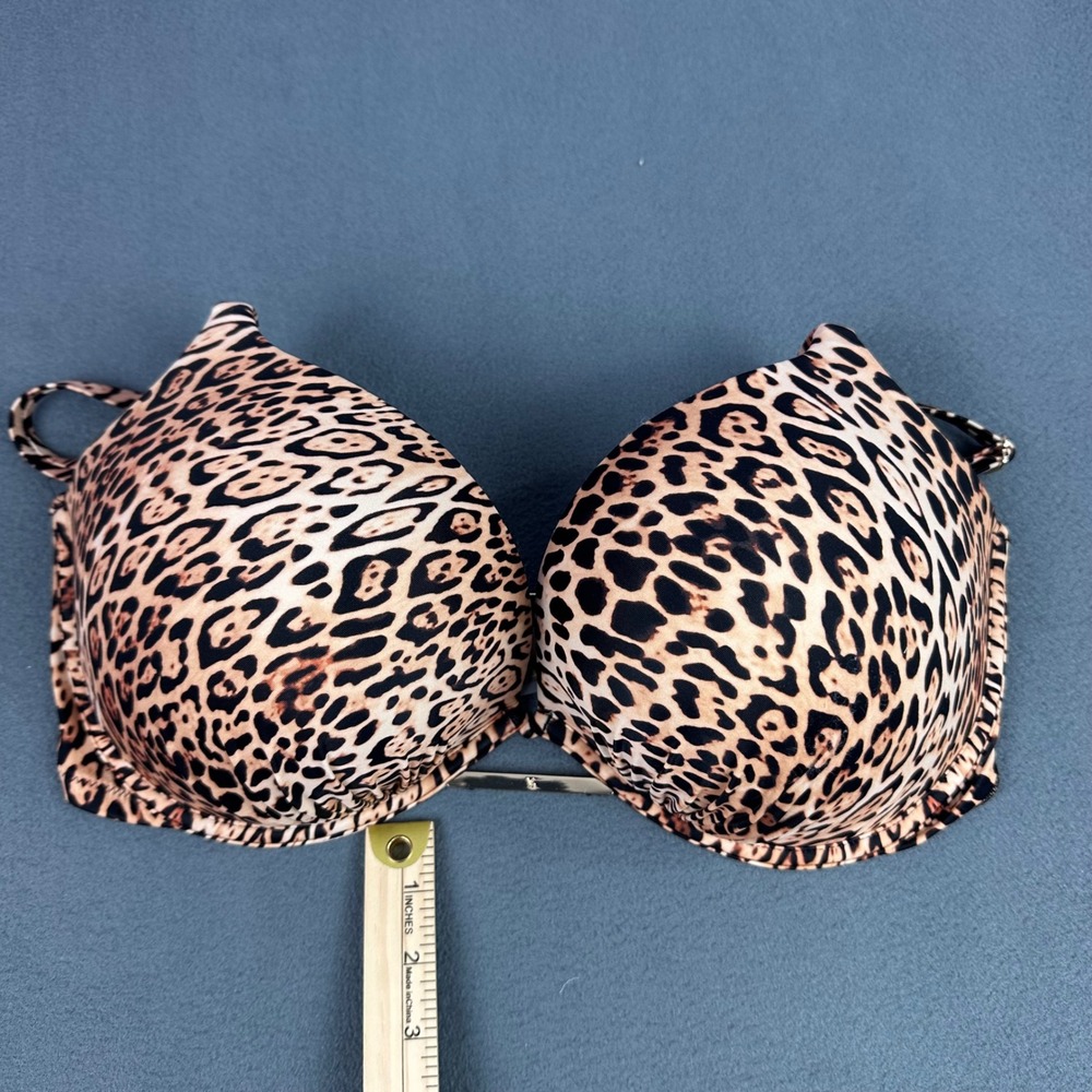 Victoria's Secret Leopard Print Front Close Push Up Bra 38DD Gold Logo Charm
